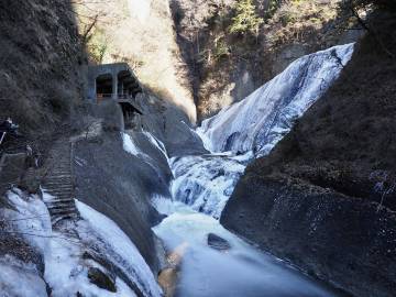 茨城県久慈・廃校と滝巡り｜旅ライド倶楽部・関西