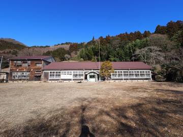 茨城県久慈・廃校と滝巡り｜旅ライド倶楽部・関西