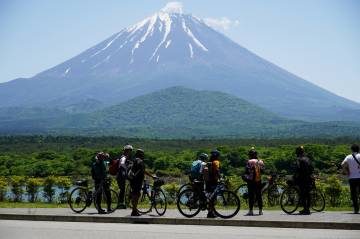 新緑の絶景 富士五湖ライド｜旅ライド倶楽部・関西